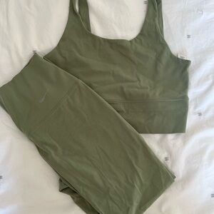 Nike Dri Fit Matcha Set
